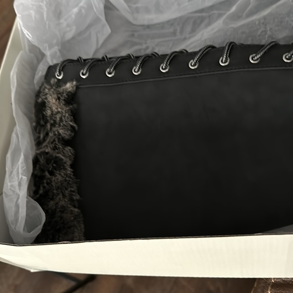 Torrid long duck boots Size 7. - Picture 2 of 6